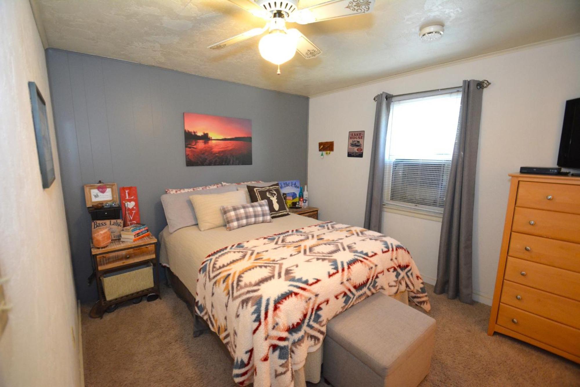 Ledge House-lake Area